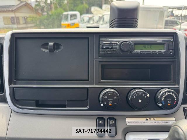 Mitsubishi CANTER 2021-03 8523948-26