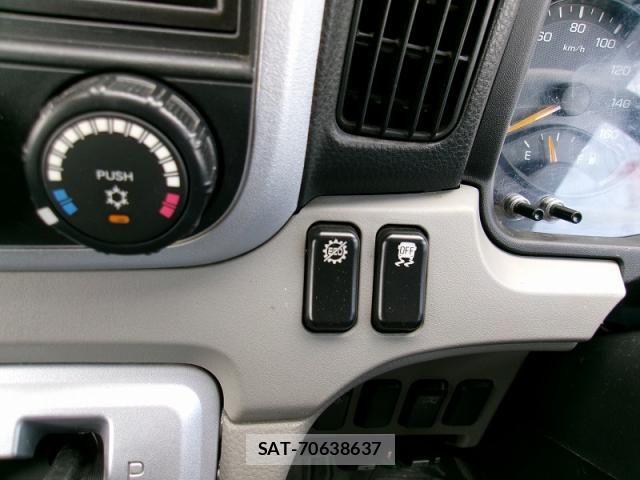 Mitsubishi CANTER 2023-10 8523940-19