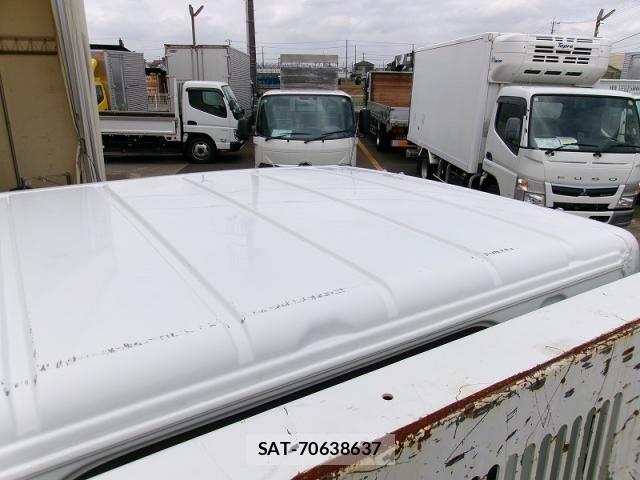 Mitsubishi CANTER 2023-10 8523940-29