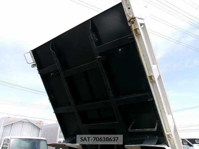Mitsubishi CANTER 2023-10 8523940-7