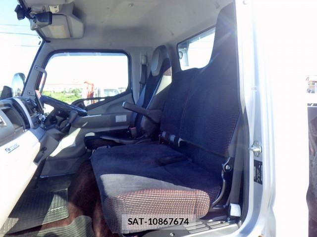 Mitsubishi CANTER 2020-07 8523901-12