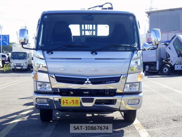 Mitsubishi CANTER 2020-07 8523901-2