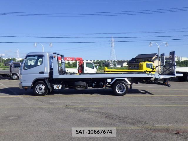 Mitsubishi CANTER 2020-07 8523901-4