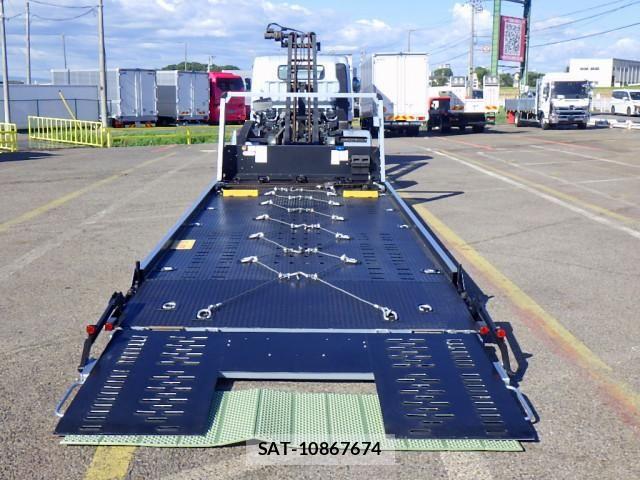 Mitsubishi CANTER 2020-07 8523901-7