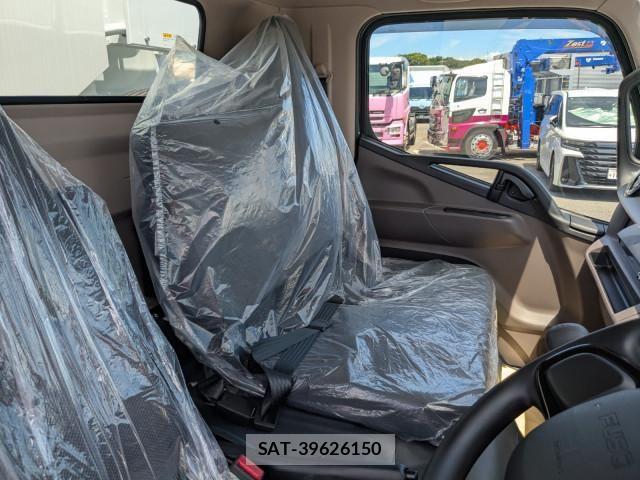 Mitsubishi CANTER 2026-03 8523879-20