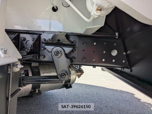 Mitsubishi CANTER 2026-03 8523879-8