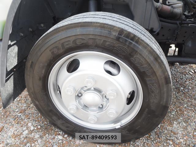 Mitsubishi CANTER 2017-09 8523913-9
