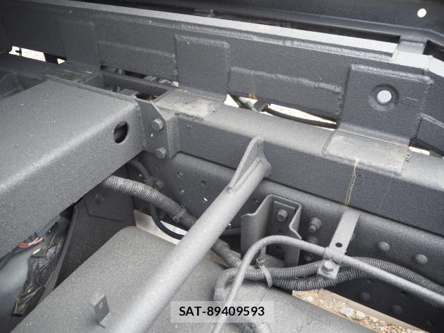 Mitsubishi CANTER 2017-09 8523913-12