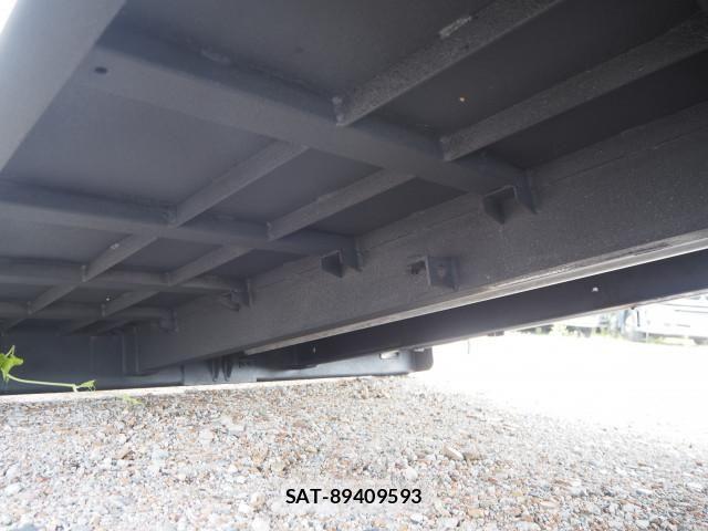 Mitsubishi CANTER 2017-09 8523913-22