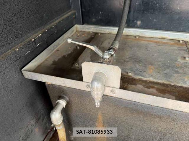 Mitsubishi CANTER 2012-06 8523931-11
