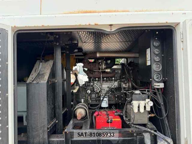 Mitsubishi CANTER 2012-06 8523931-13