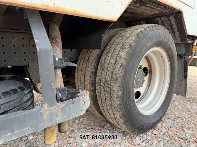 Mitsubishi CANTER 2012-06 8523931-24