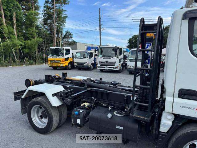 Mitsubishi CANTER 2023-02 8523923-6