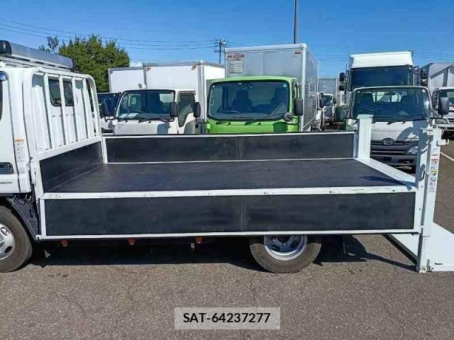 Mitsubishi CANTER 2019-11 8523947-6