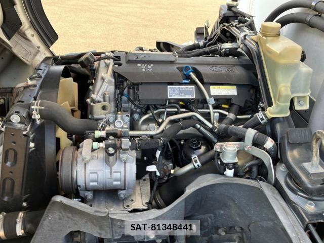 Mitsubishi CANTER 2018-06 8523972-13