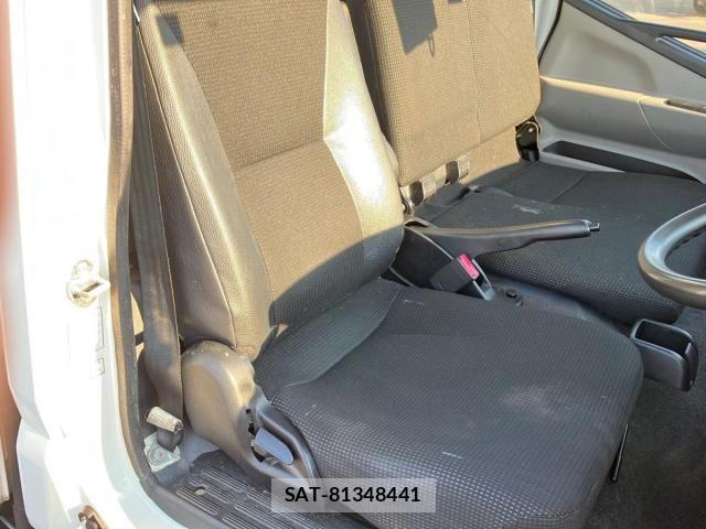 Mitsubishi CANTER 2018-06 8523972-15