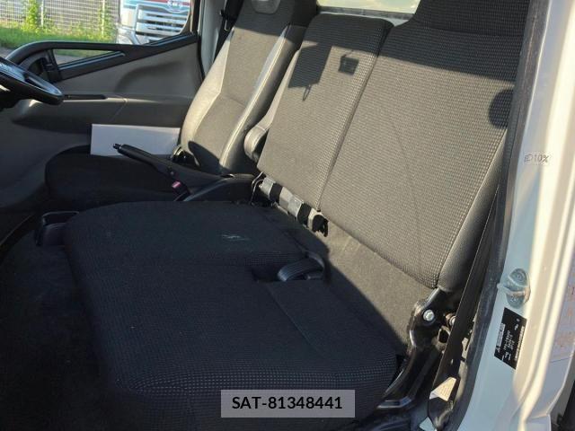 Mitsubishi CANTER 2018-06 8523972-16