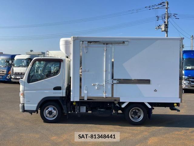 Mitsubishi CANTER 2018-06 8523972-4