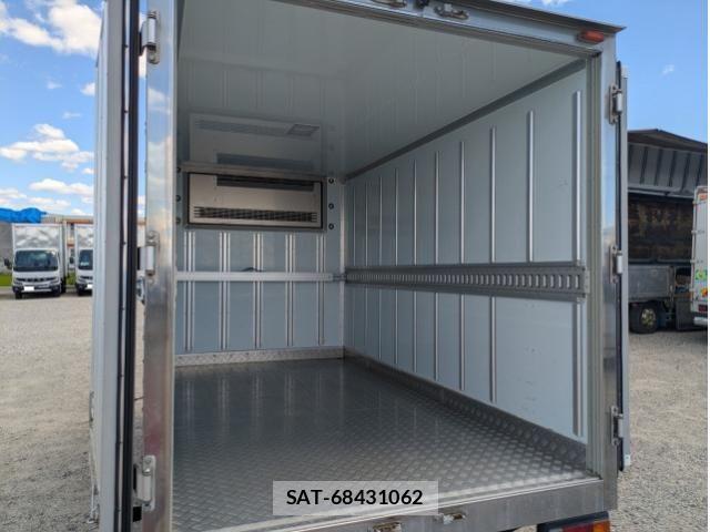 Mitsubishi CANTER 2022-07 8523973-16