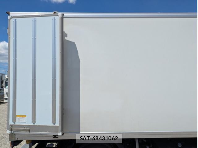 Mitsubishi CANTER 2022-07 8523973-24