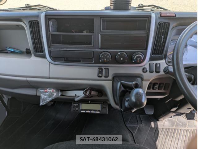 Mitsubishi CANTER 2022-07 8523973-26
