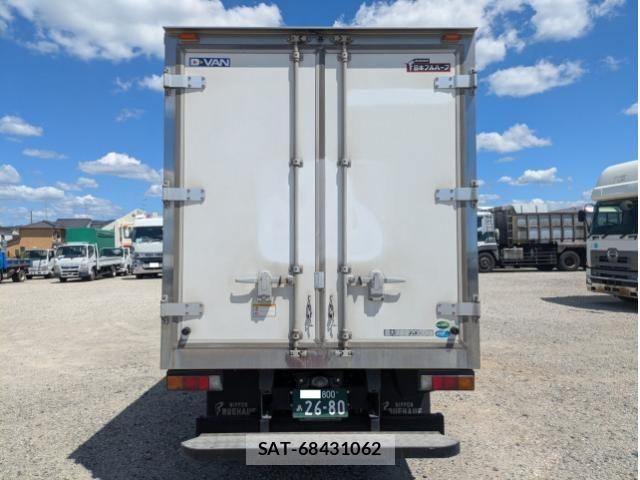 Mitsubishi CANTER 2022-07 8523973-8