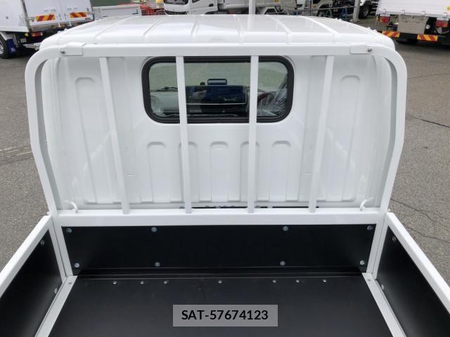 Mitsubishi CANTER 2026-04 8528523-11