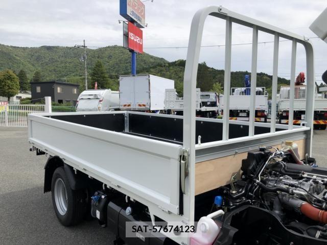 Mitsubishi CANTER 2026-04 8528523-21