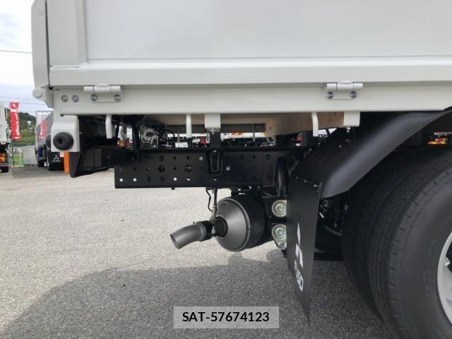 Mitsubishi CANTER 2026-04 8528523-24