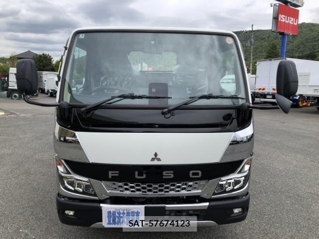 Mitsubishi CANTER 2026-04 8528523-4