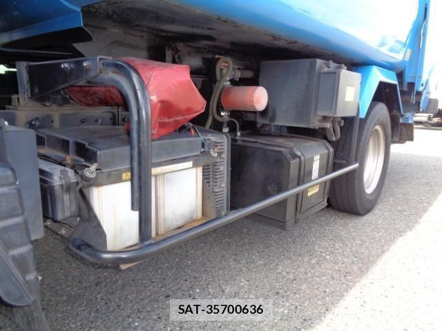 Mitsubishi CANTER 2021-09 8523928-18