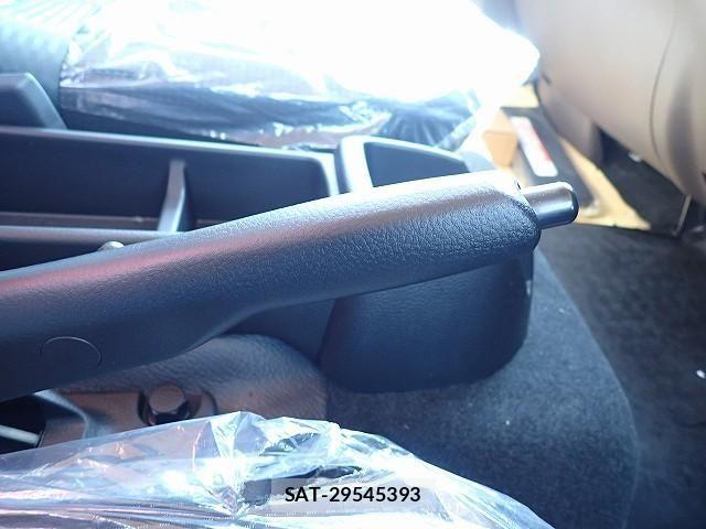 Mitsubishi CANTER 2026-05 8523896-25