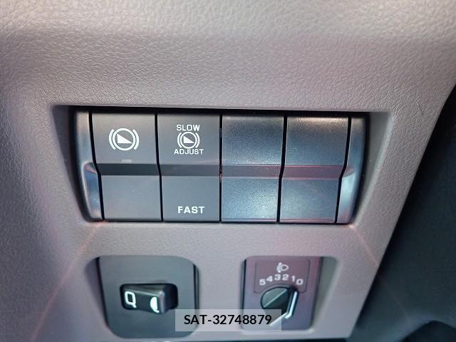 Mitsubishi CANTER 2026-05 8523899-15