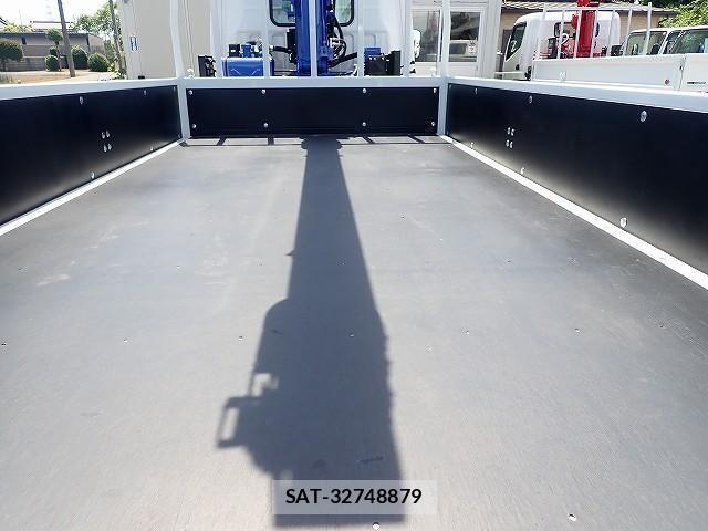 Mitsubishi CANTER 2026-05 8523899-4