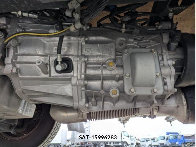 Mitsubishi CANTER 2023-05 8523946-14