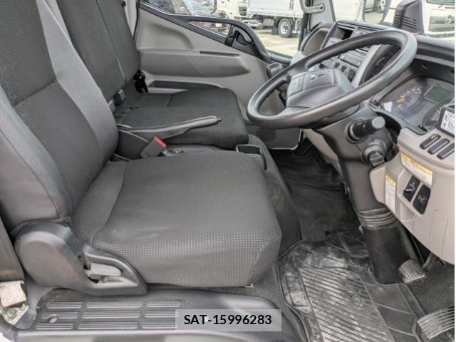 Mitsubishi CANTER 2023-05 8523946-15