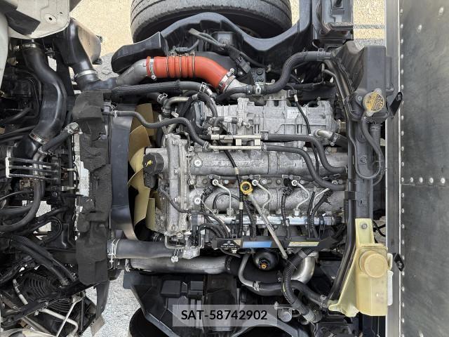 Mitsubishi CANTER 2014-03 8523974-7