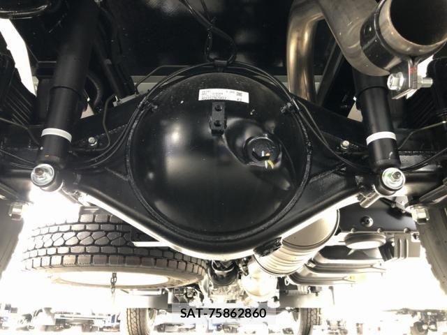 Mitsubishi CANTER 2026-04 8523889-8