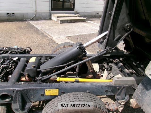 Mitsubishi CANTER 2015-06 8523962-9