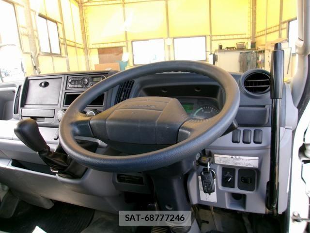 Mitsubishi CANTER 2015-06 8523962-13