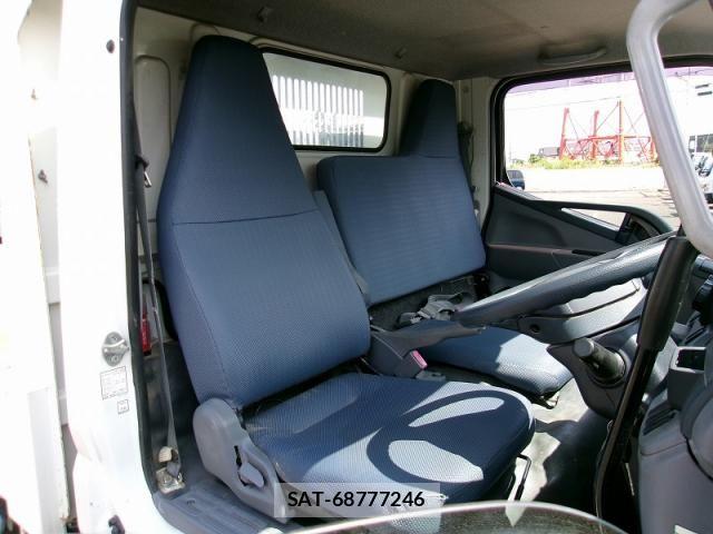 Mitsubishi CANTER 2015-06 8523962-14