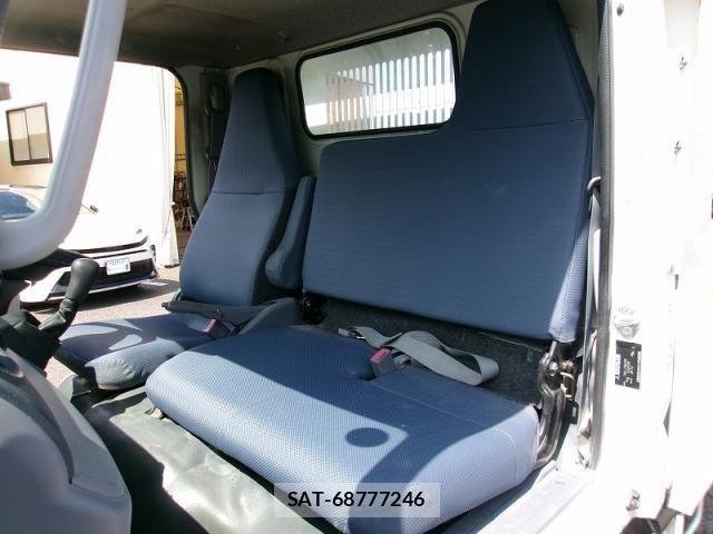 Mitsubishi CANTER 2015-06 8523962-15