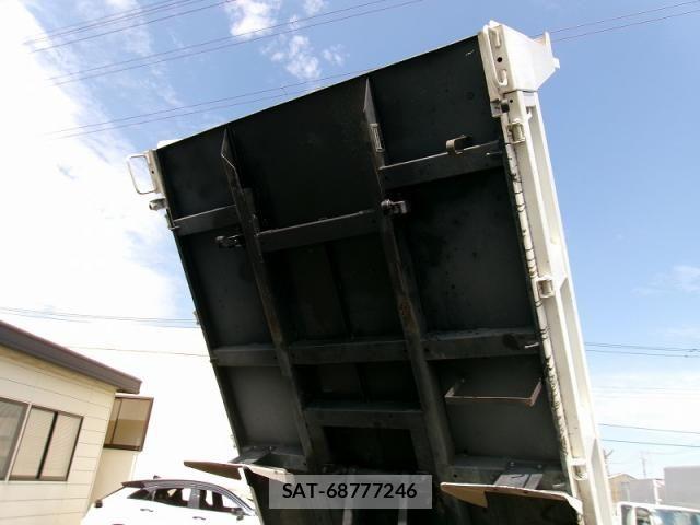 Mitsubishi CANTER 2015-06 8523962-7