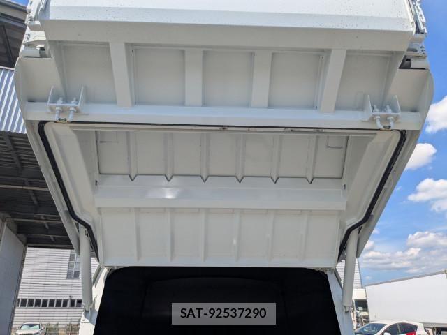 Mitsubishi CANTER 2026-04 8523880-25