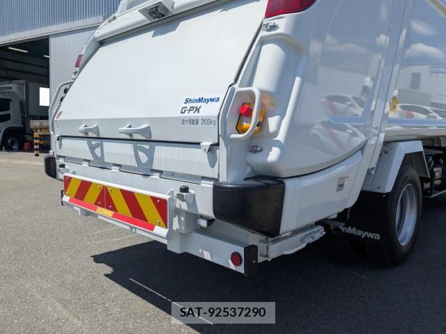 Mitsubishi CANTER 2026-04 8523880-5