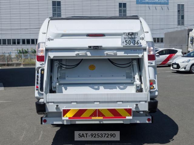 Mitsubishi CANTER 2026-04 8523880-6