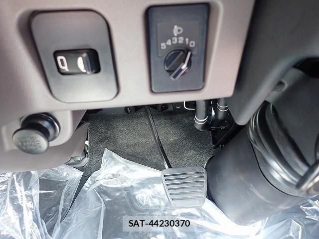 Mitsubishi CANTER 2026-05 8523914-17