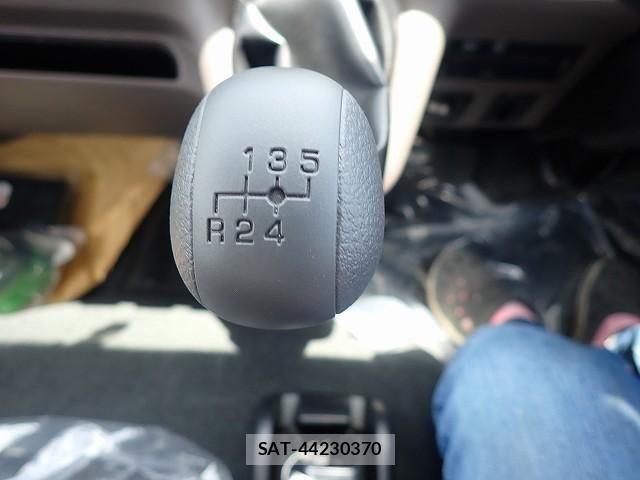 Mitsubishi CANTER 2026-05 8523914-18