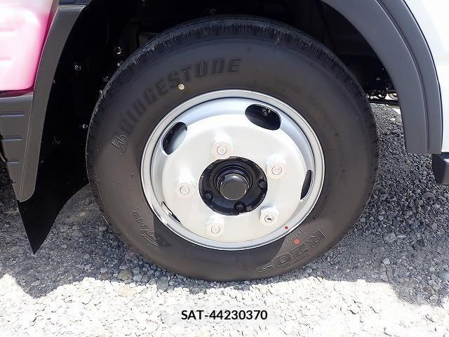 Mitsubishi CANTER 2026-05 8523914-28