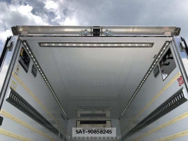 Mitsubishi CANTER 2026-04 8523890-21